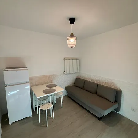 Stella Basement Неаполь