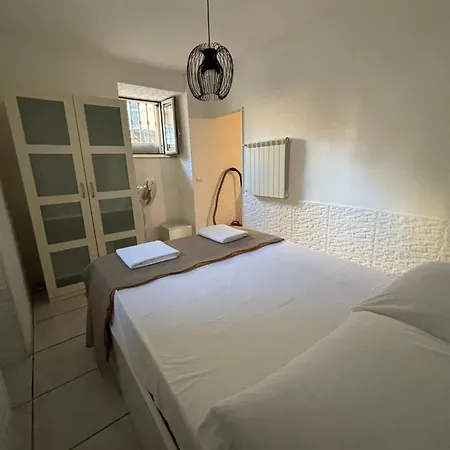 Stella Basement Apartman