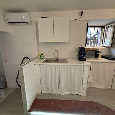 Stella Basement Apartman